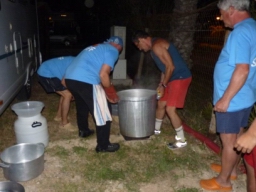 03 - preparativi cena 017.JPG